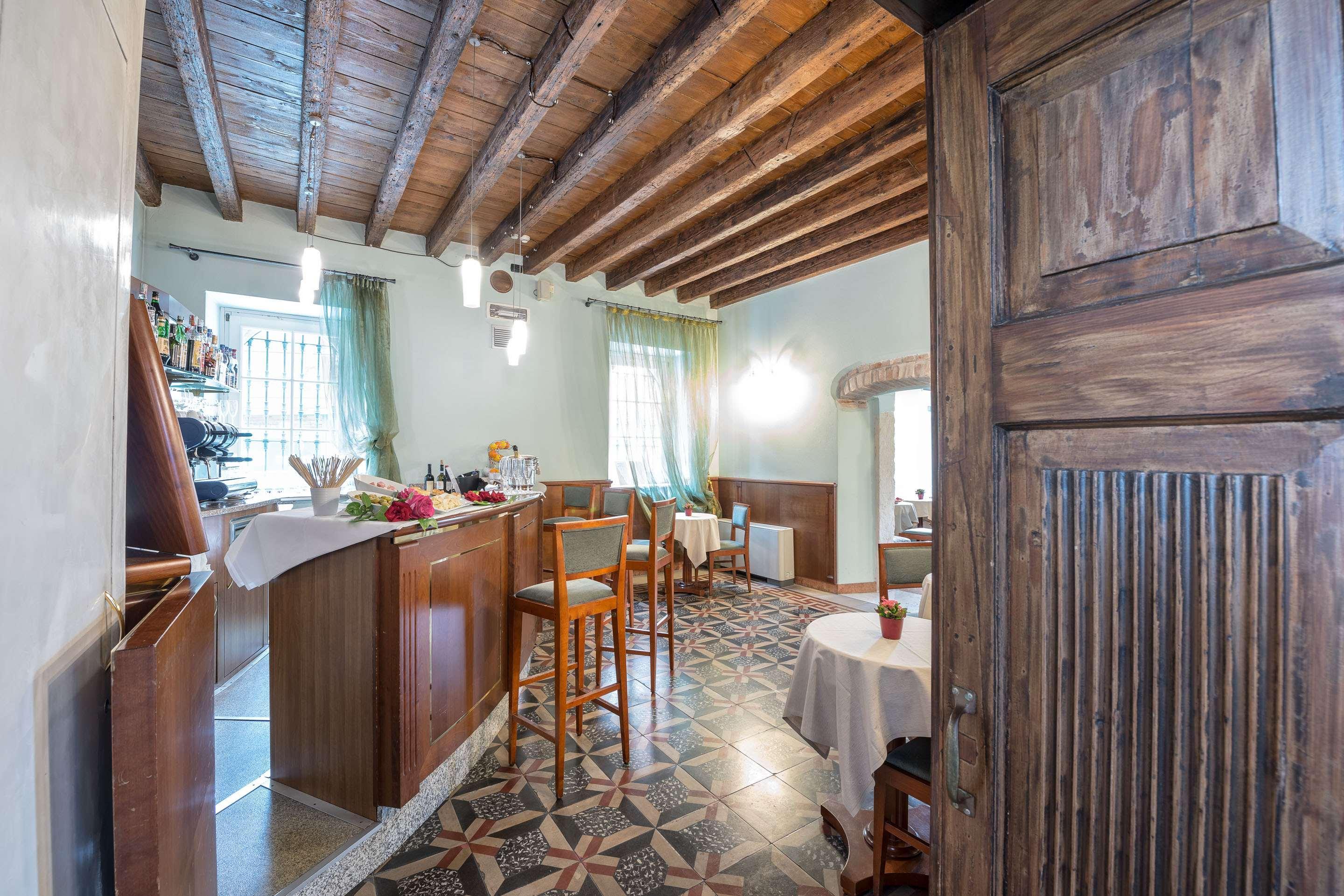 Hotel Villa Malaspina Castel d'Azzano Esterno foto
